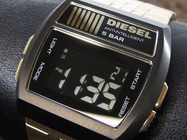 DIESEL ディーゼル 腕時計 デジタル メンズ DZ7195