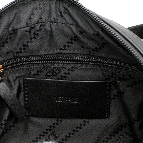 画像5: VERSACE ヴェルサーチ 1018353 1A13686 1B00V バッグ BAG 鞄 キルティング ボディバッグ メンズ レディース ユニセックス (5)