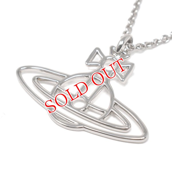 画像2: Vivienne Westwood ヴィヴィアン ウエストウッド 63020259-02W003 THIN LINES FLAT ORB PENDANT ネックレス ネック レディース (2)