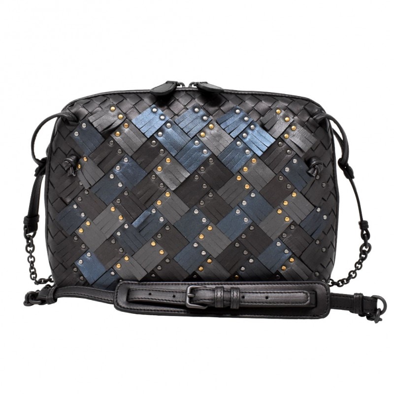 BOTTEGA VENETA ブラックショルダーバッグ BOTTEGA VENETA ボッテガヴェネタ ボディバッグ ショルダーバッグ黒